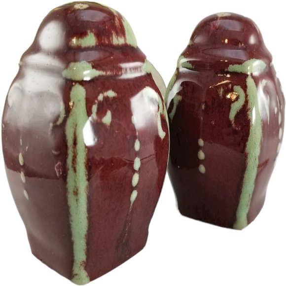 Vintage Tudor Rust & Mottled Maroon and Green Salt & Pepper Shakers by Bombay - Picture 5 of 7